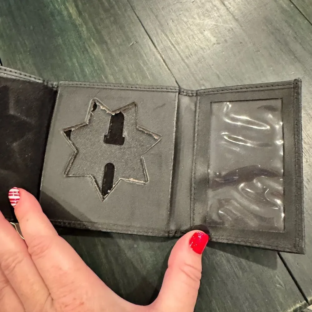 NEW Black Strong Leather Co. Tri-Fold Badge Wallet